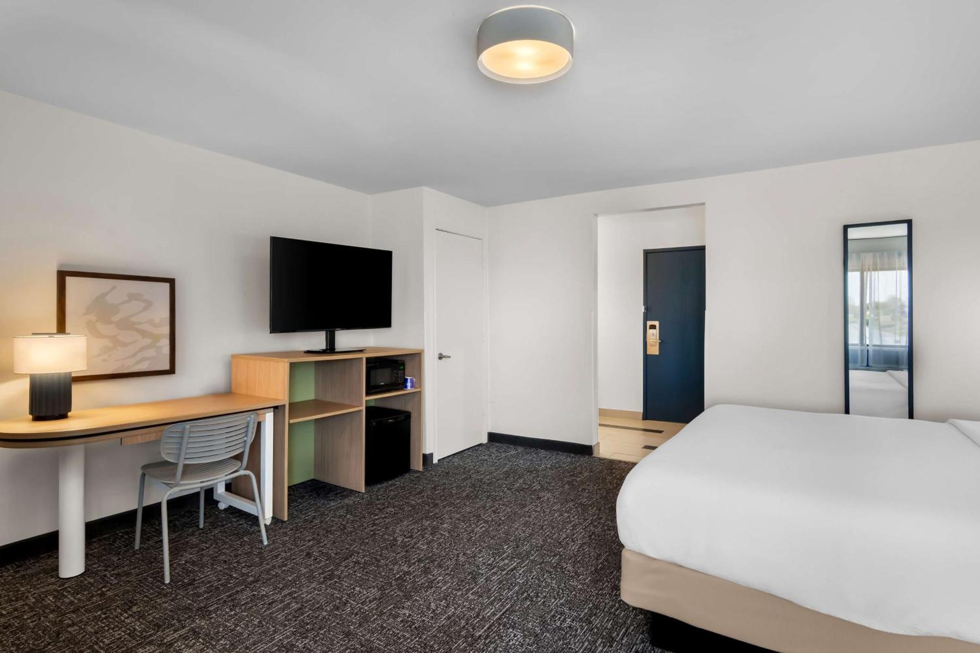 Spark By Hilton Grapevine Dfw North Exterior photo